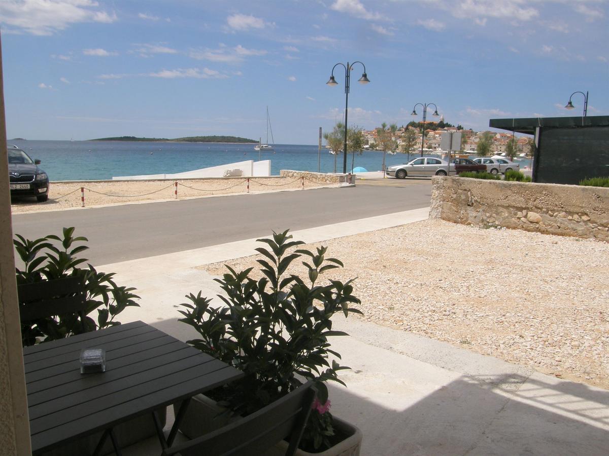 Apartments Mare Primosten Exterior photo